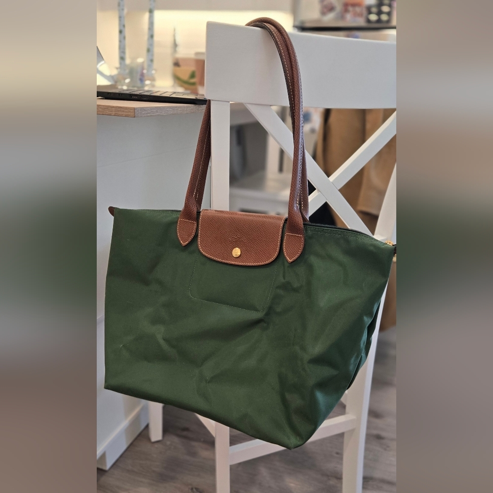 Longchamp Tote In British Green - Worn Once. Like New.